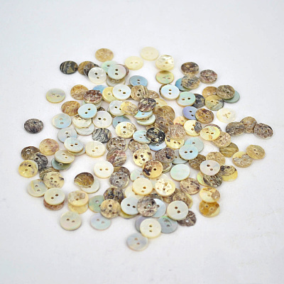 Pearl Oyster Shell Buttons NNA0VFR-1