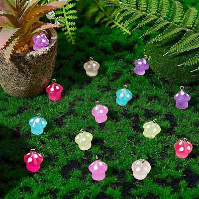 64Pcs 8 Colors Translucent Resin Pendant Colorful Night Glow Small Mushroom Pendant Creative Jewelry Accessories JX857A-1