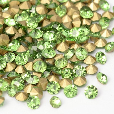 Back Plated Grade A Diamond Glass Pointed Rhinestone RGLA-SS28-009-1