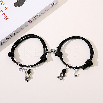 2Pcs Magnetic Spaceman Alloy & Plastic Charm Bracelets FS-WG3FC4A-01-1