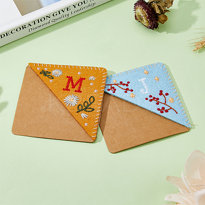 2Pcs 2 Colors Flower Pattern Felt Embroidery Bookmarks AJEW-HY0001-70-1