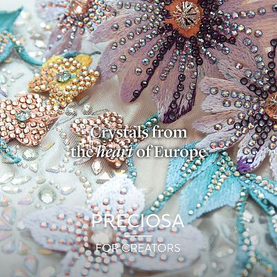 Preciosa® Crystal Hotfix Flatback Stones Y-PRC-HSS6-23980-230-1