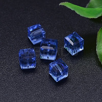 Faceted Cube K9 Glass G-M184-6x6mm-14A-1