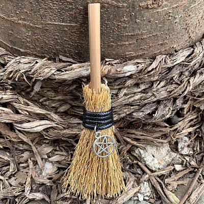 Halloween Theme Mini Witch Broom Party Decoration HAWE-PW0001-105B-1