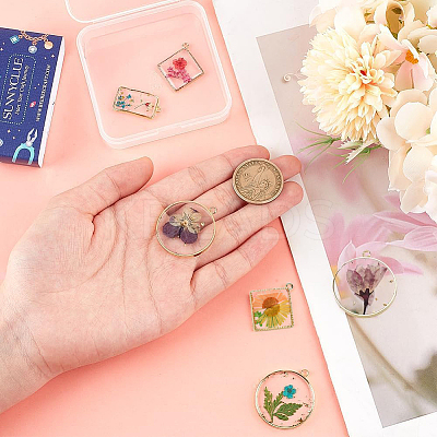 8Pcs 8 Styles Transparent Epoxy Resin Inner Flower Pendants RESI-SC0003-33-1