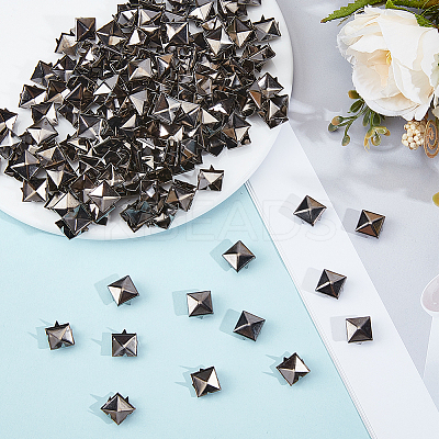 200Pcs Iron Studs Rivets IFIN-GF0001-63B-1