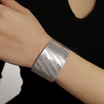 Iron Cuff Bangles for Women FS-WG8E476-04-1