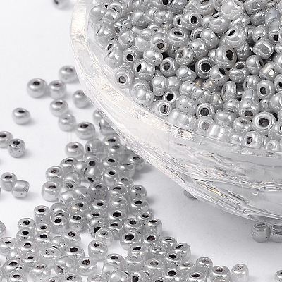 8/0 Glass Seed Beads SEED-US0003-3mm-149-1