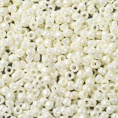 TOHO Round Seed Beads SEED-XTR08-0122-1