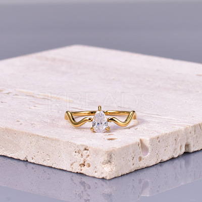 Teardrop 304 Stainless Steel with Clear Cubic Zirconia Finger Rings for Women FS-WG6614B-01-1