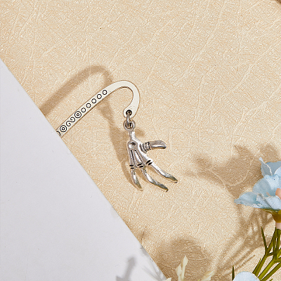 1 Set Gothic Style Alloy Hook Bookmarks AJEW-FH0003-75-1