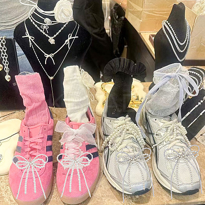 6Pcs 3 Colors Bowknot Glass Beads Shoes Charms HJEW-GO00082-1